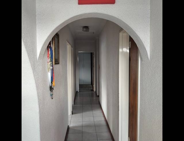 3 BEDROOM HOUSE FOR SALE IN PEERLESS PARK NORTH